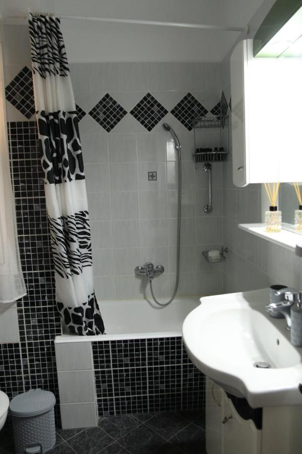 Nikis Apartment Yenişehir Dış mekan fotoğraf